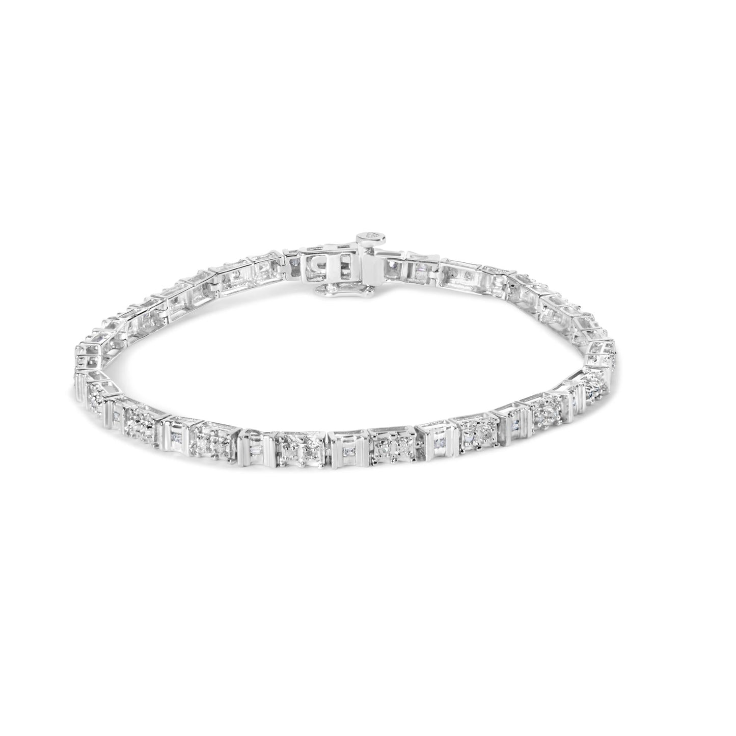 10K White Gold 1/2 Cttw Round and Channel Set Baguette Diamond Alternating Link 7" Bracelet (H-I Color, I2-I3 Clarity)