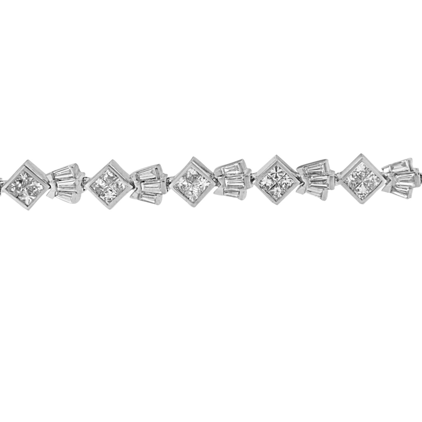 14K White Gold Princess and Baguette Cut Diamond Crown Link Bracelet (7 1/6 cttw, G-H Color, VS1-VS2 Clarity)