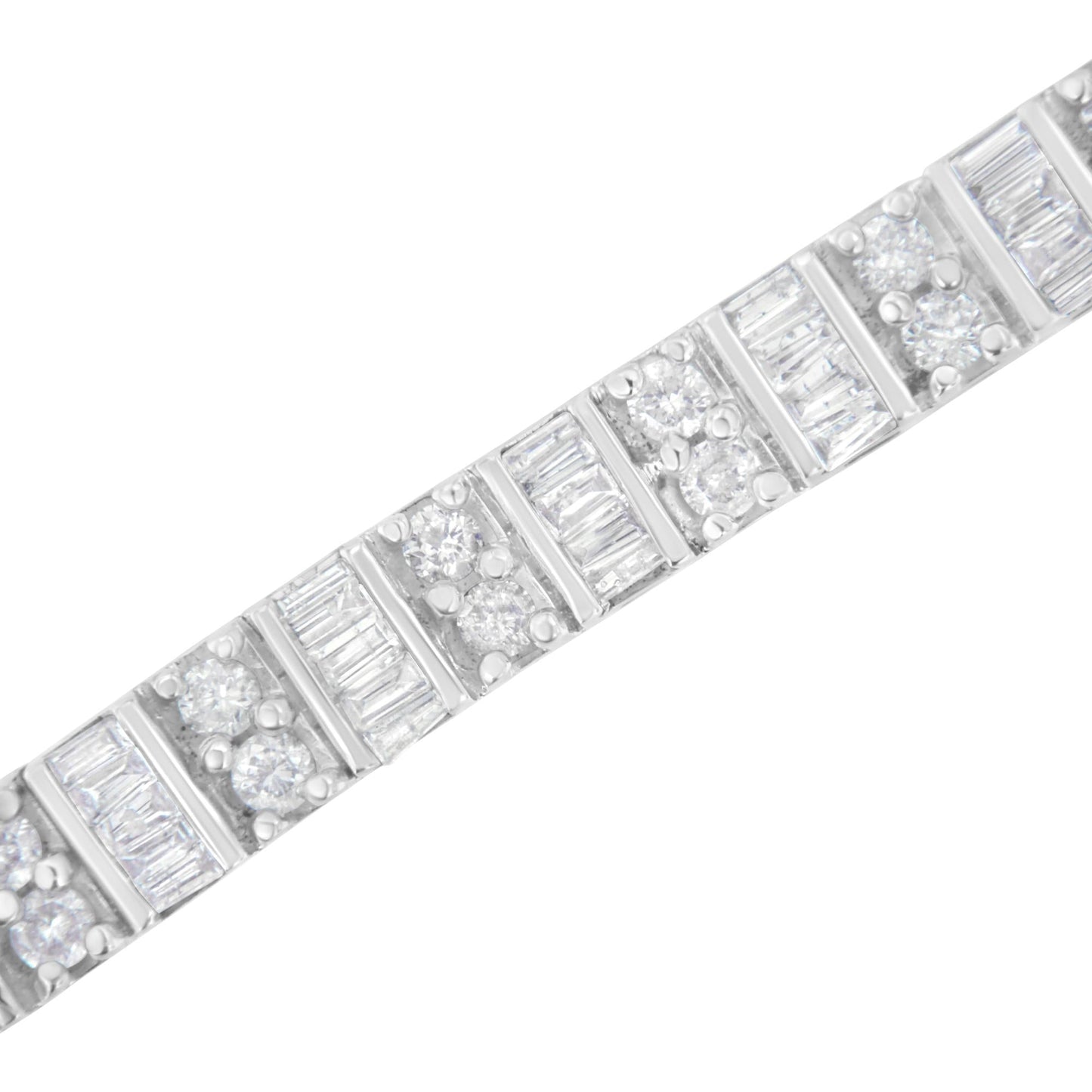 14K White Gold 4.0 Cttw Alternating Baguette & Round Cut Diamond Bezel- & Prong-Set 7" Tennis Bracelet (I-J Color, I1-I2 Clarity)