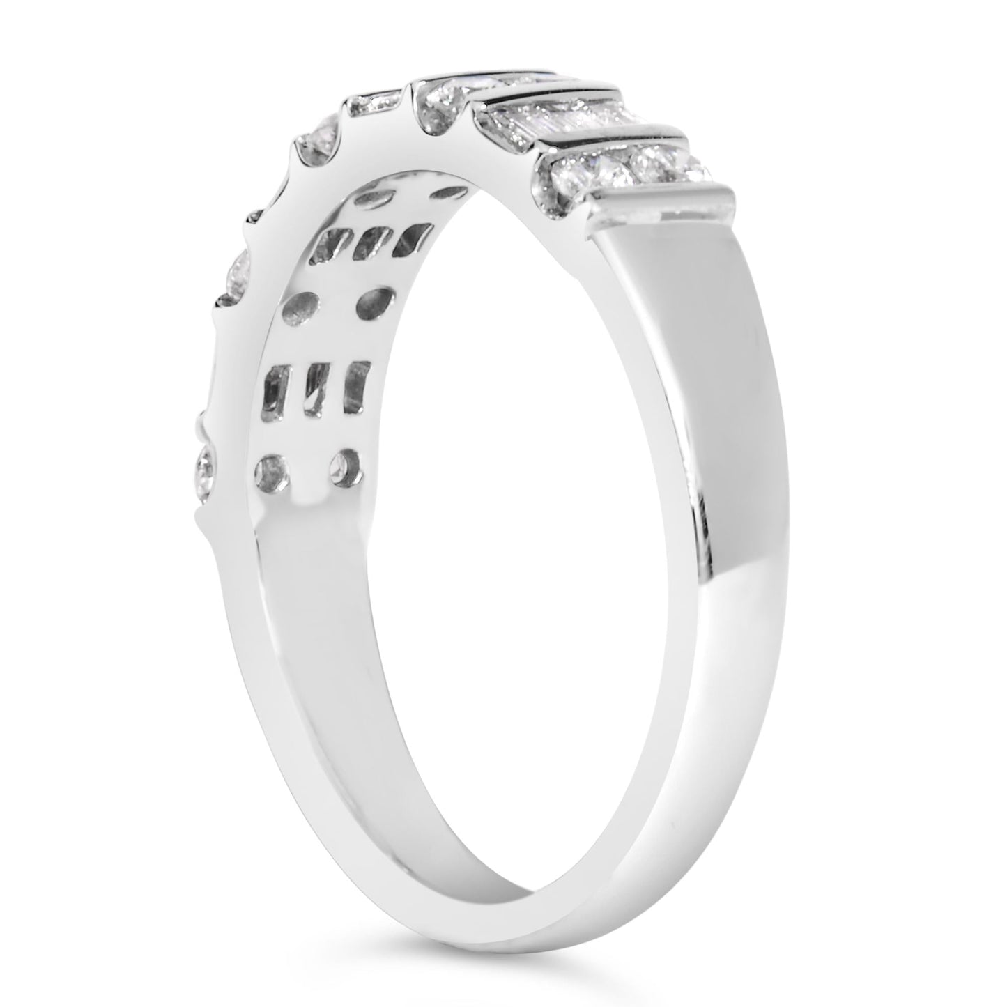 .950 Platinum 3/4 Cttw Alternating Round and Baguette Diamond Band Ring (H-I Color, VS2-SI1 Clarity)