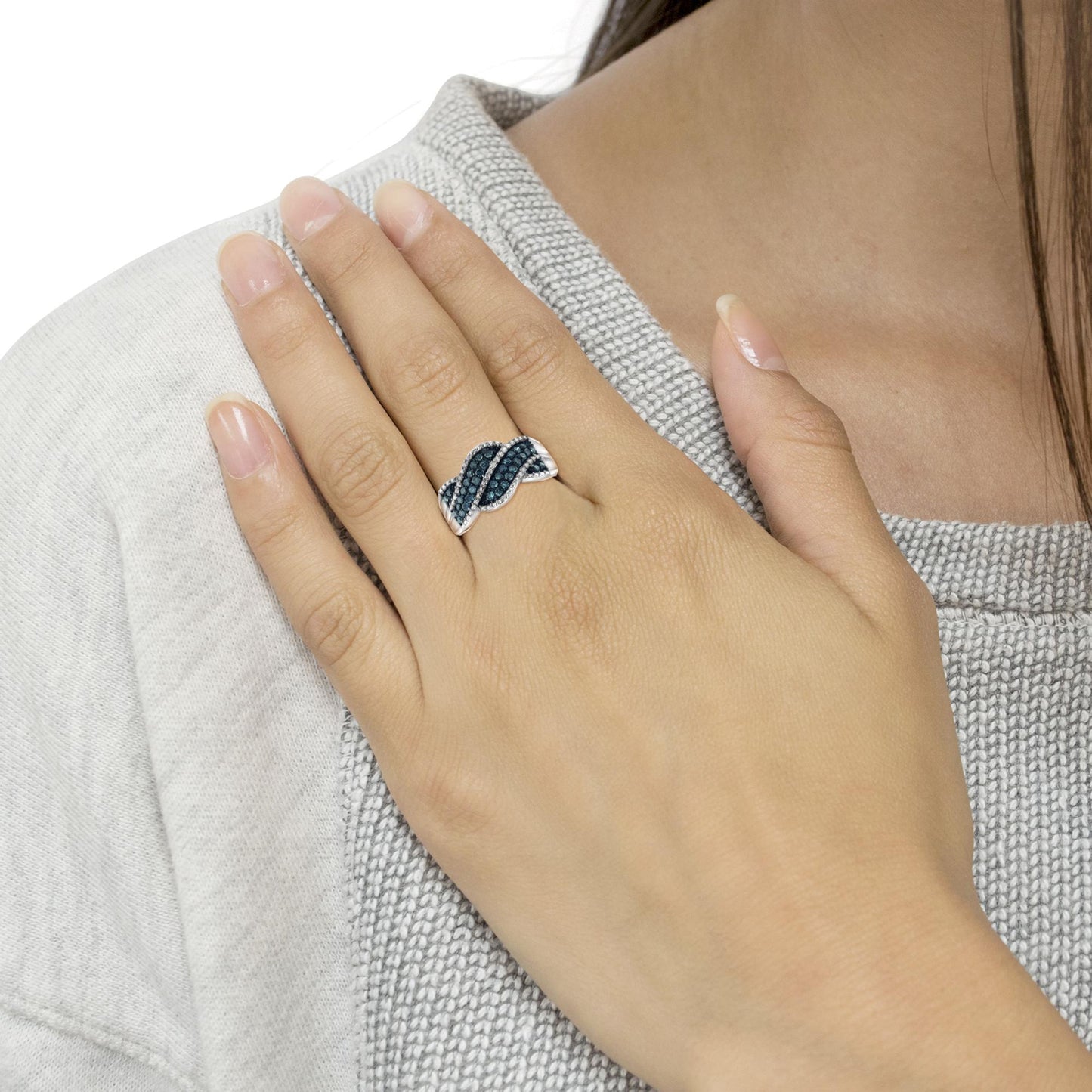 .925 Sterling Silver Treated Blue Color Diamond cocktail Ring (1/2 Cttw, Treated Blue Color, I2-I3 Clarity)